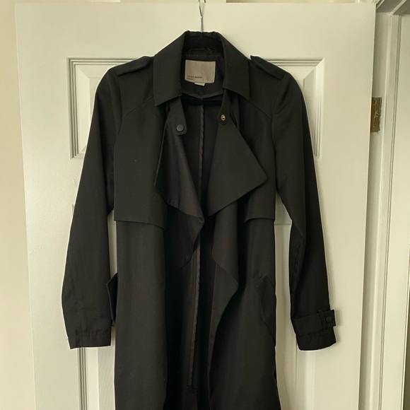 Vera Moda Black Spring Trench - Picture 2 of 5
